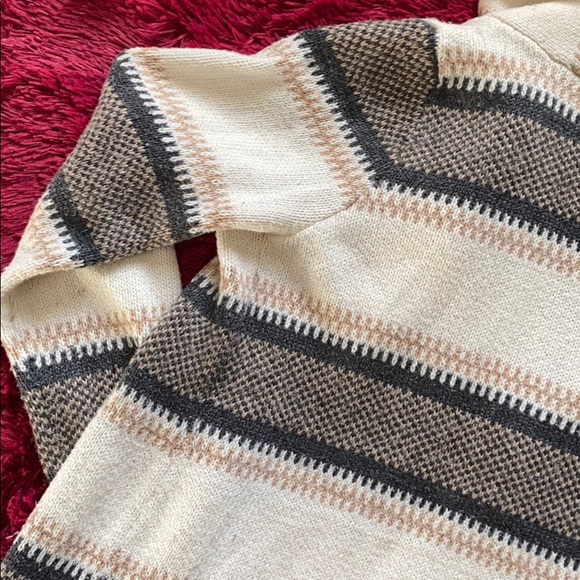 Old Navy grey and cream cardigan - Picture 13 of 16